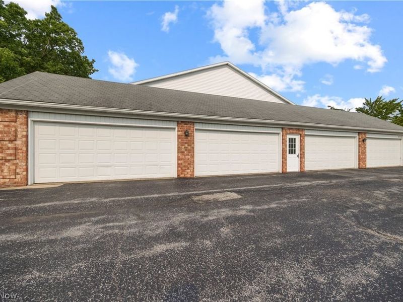 4704 Venice Heights Boulevard , Unit 216, Sandusky, OH 44870 Photo 5
