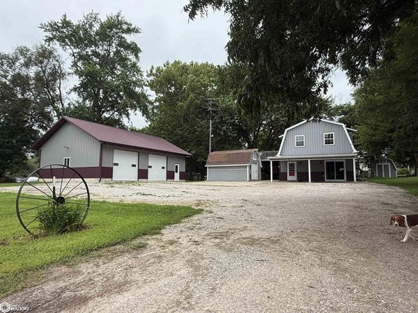 205 W Jackson St, Salem, IA 52649