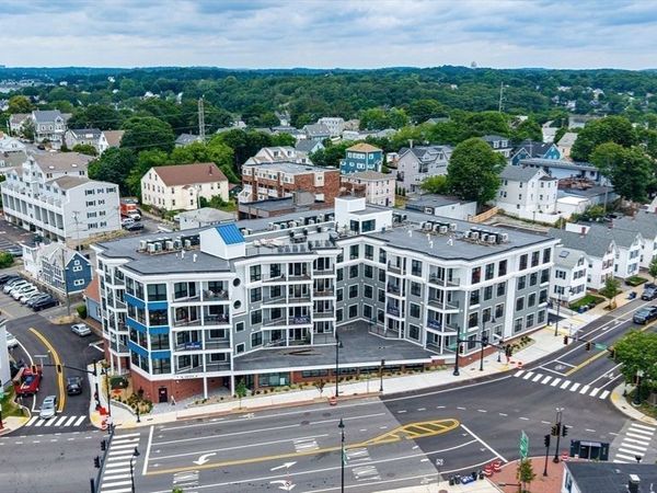 6 Rantoul St, Unit 205, Beverly, MA 01915