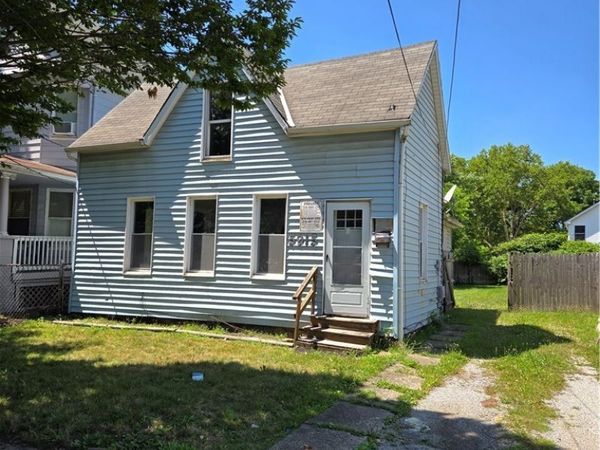 5915 Cable Avenue , Cleveland, OH 44127