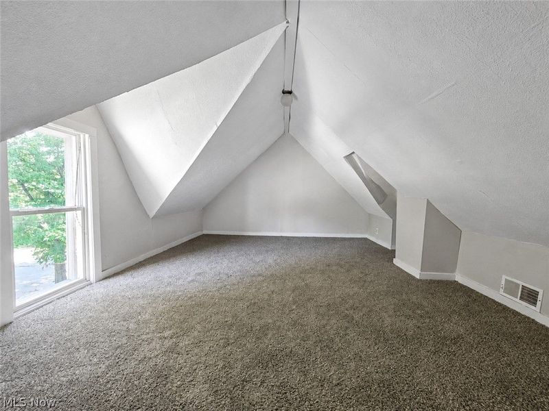 5915 Cable Avenue , Cleveland, OH 44127 Photo 23