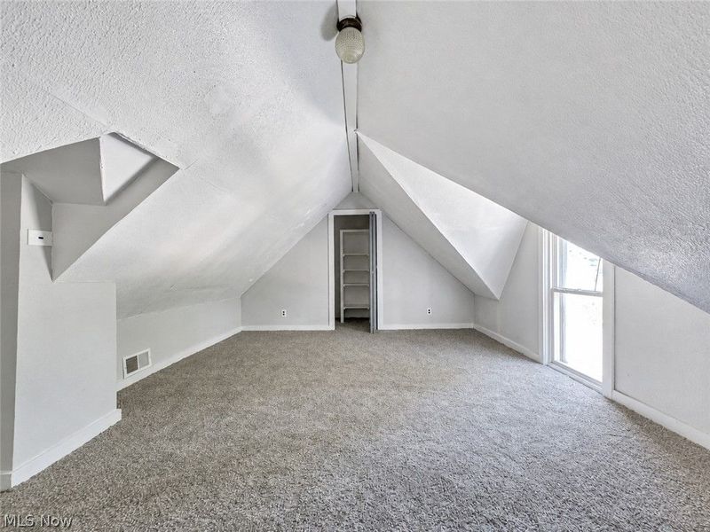 5915 Cable Avenue , Cleveland, OH 44127 Photo 24