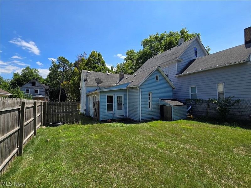 5915 Cable Avenue , Cleveland, OH 44127 Photo 9