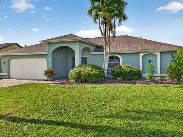 141 SE 18th ST, CAPE CORAL, FL 33990