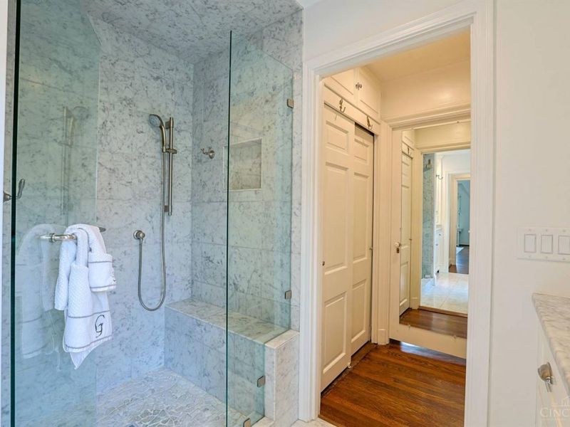1075 Edwards Road, Cincinnati, OH 45208 Photo 30