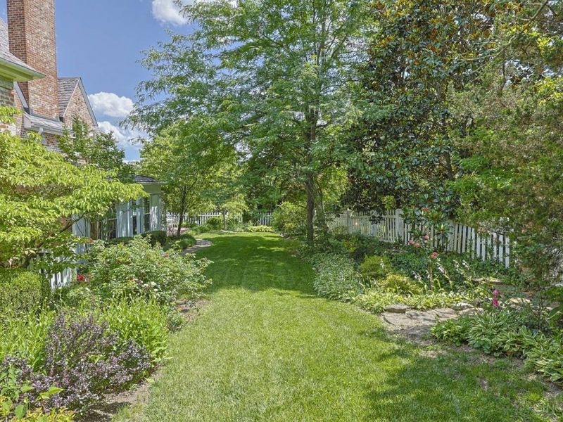1075 Edwards Road, Cincinnati, OH 45208 Photo 57