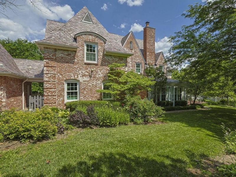 1075 Edwards Road, Cincinnati, OH 45208 Photo 58