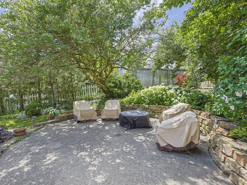 1075 Edwards Road, Cincinnati, OH 45208 Photo 59