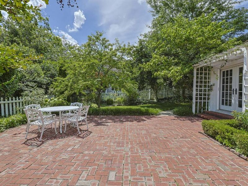 1075 Edwards Road, Cincinnati, OH 45208 Photo 60