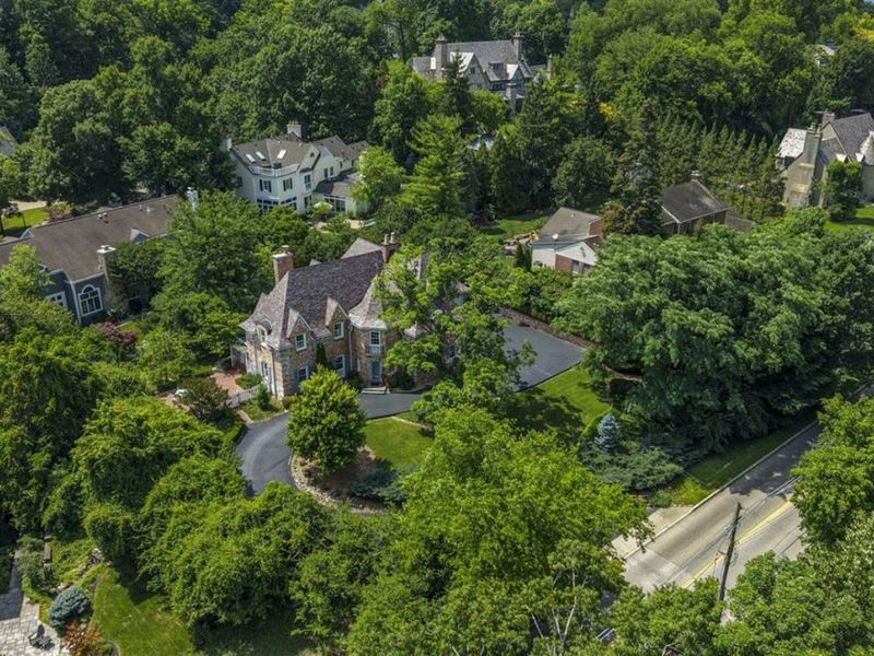 1075 Edwards Road, Cincinnati, OH 45208 Photo 69