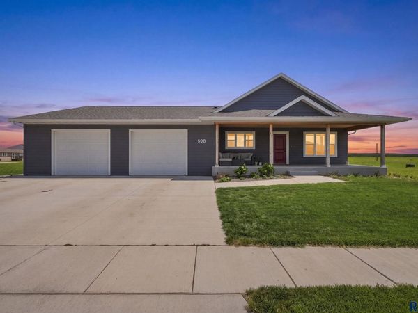 Wildwood Ave, Colman, SD 57017