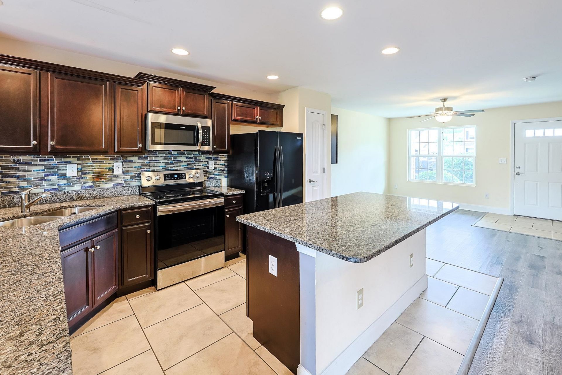 723 Riverward Dr.  Photo 10