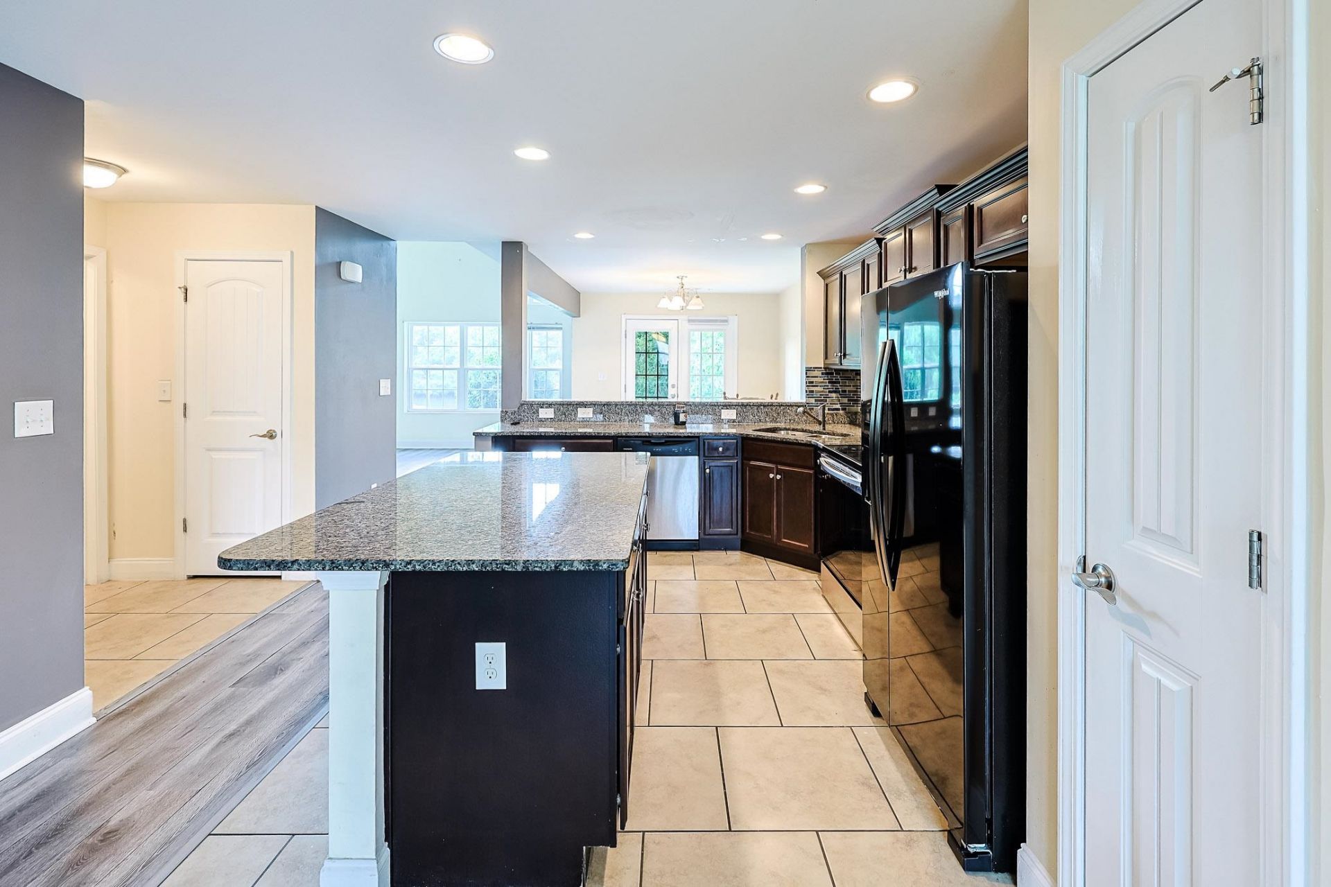 723 Riverward Dr.  Photo 12