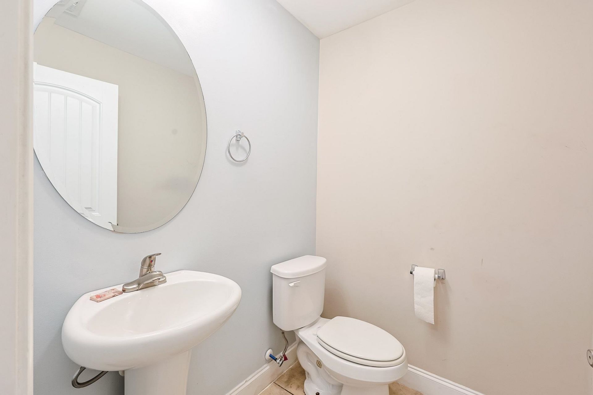 723 Riverward Dr.  Photo 28