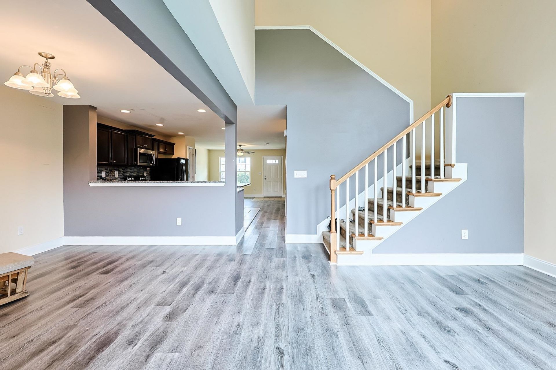 723 Riverward Dr.  Photo 8