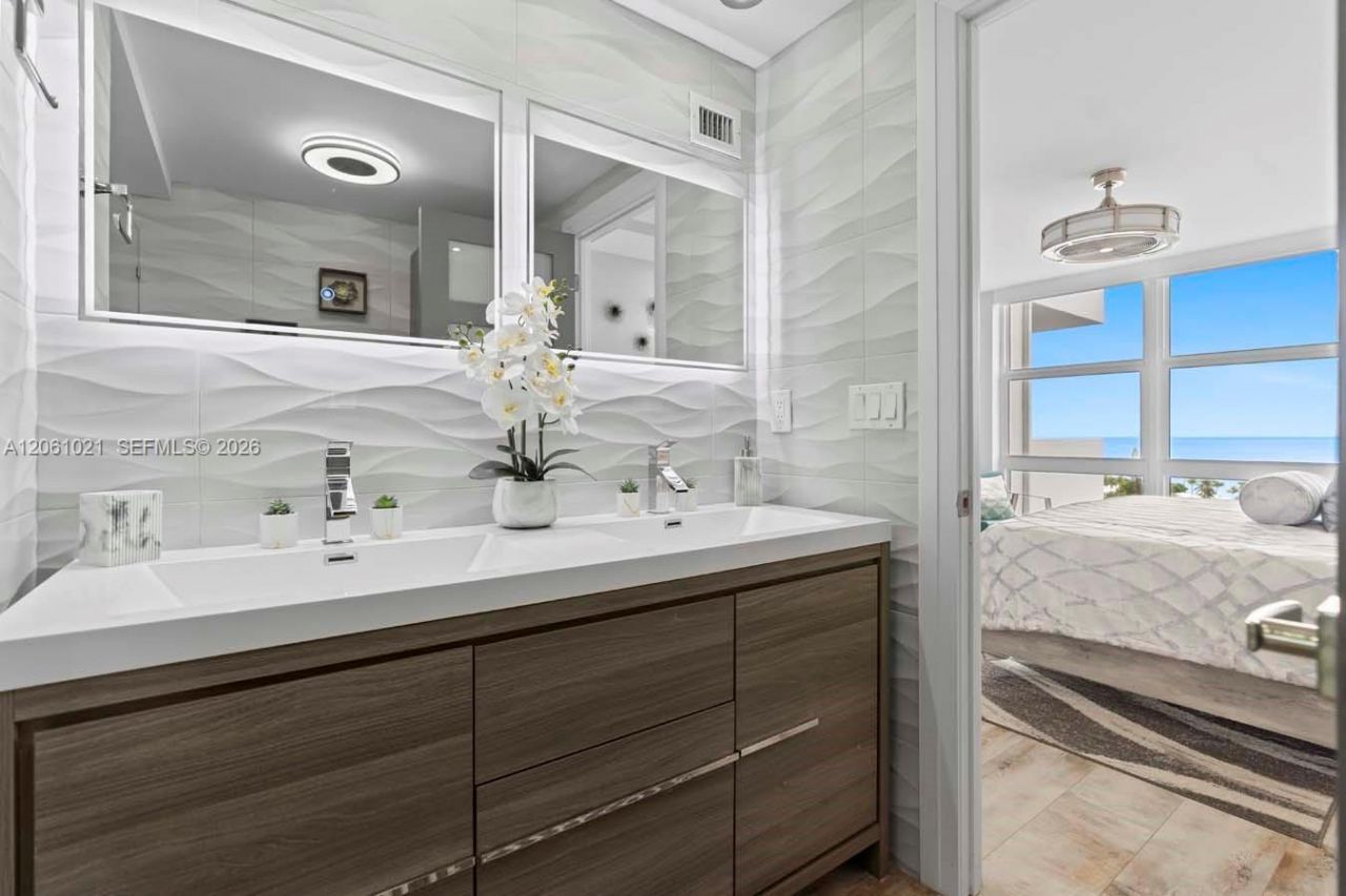 2841 N Ocean Blvd , Unit 1402, Fort Lauderdale, FL 33308 Photo