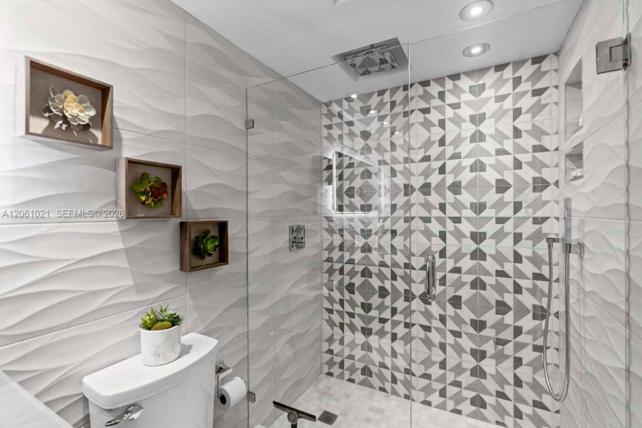 2841 N Ocean Blvd , Unit 1402, Fort Lauderdale, FL 33308 Photo