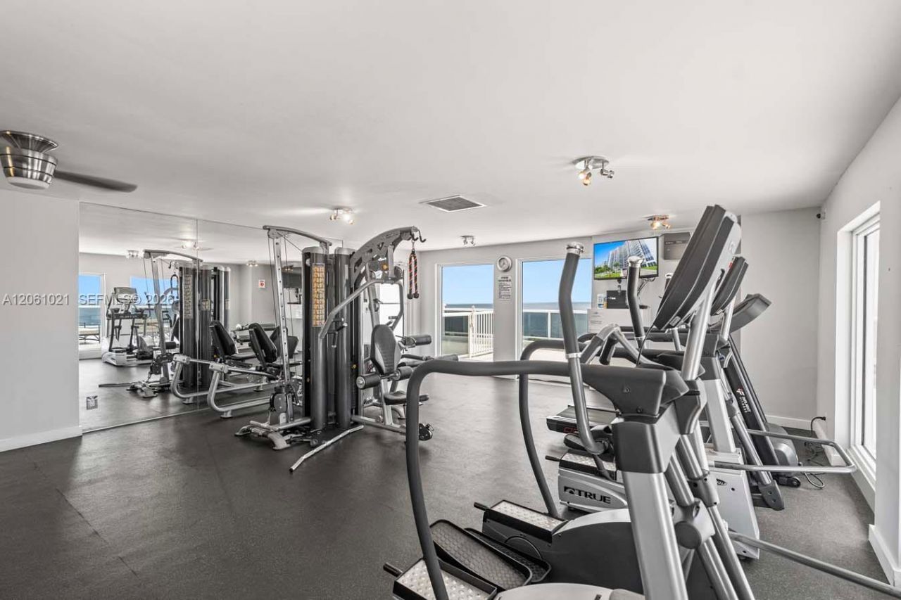 2841 N Ocean Blvd , Unit 1402, Fort Lauderdale, FL 33308 Photo