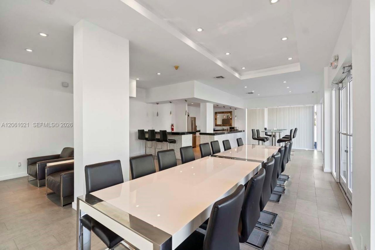 2841 N Ocean Blvd , Unit 1402, Fort Lauderdale, FL 33308 Photo