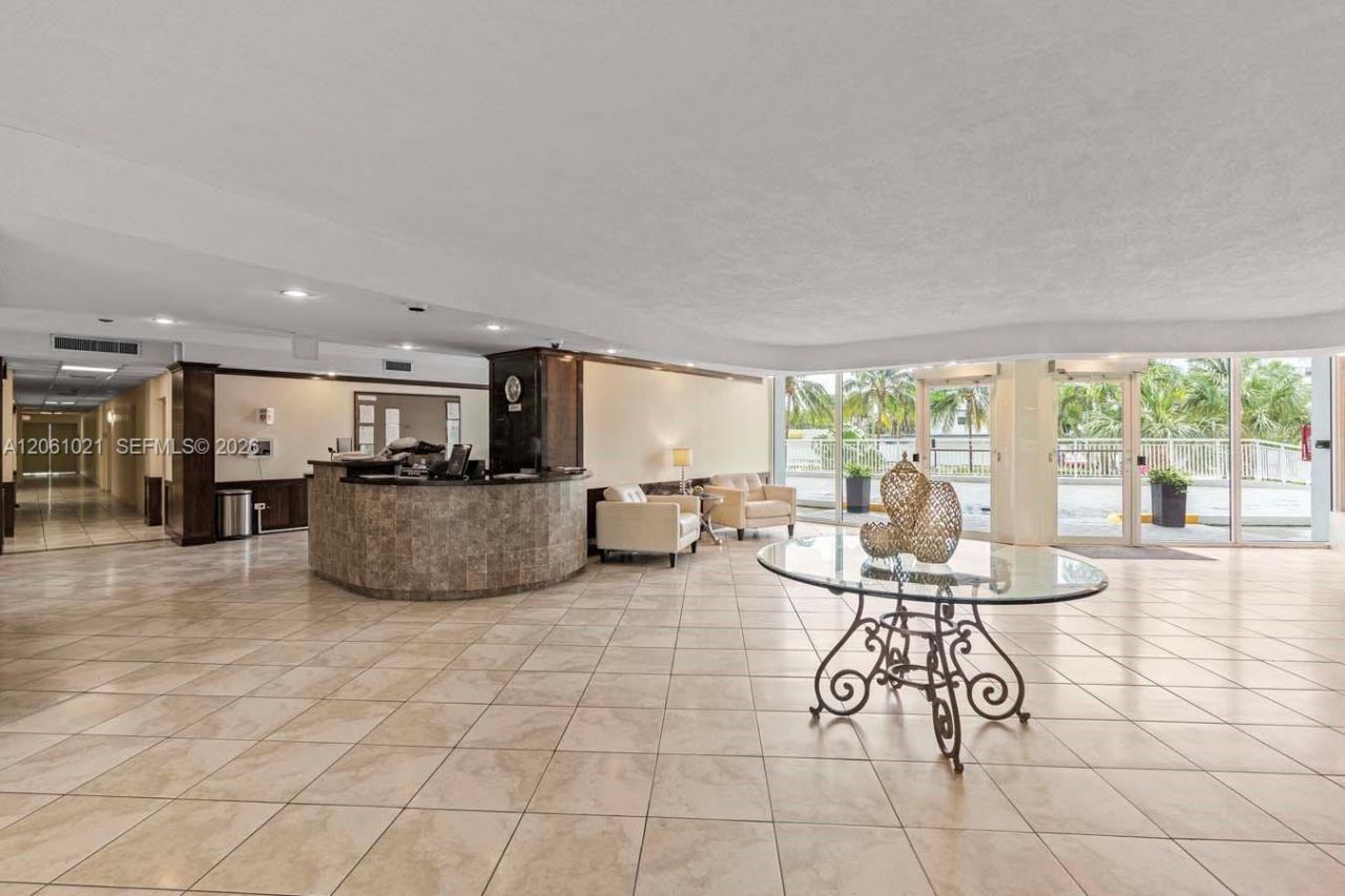 2841 N Ocean Blvd , Unit 1402, Fort Lauderdale, FL 33308 Photo