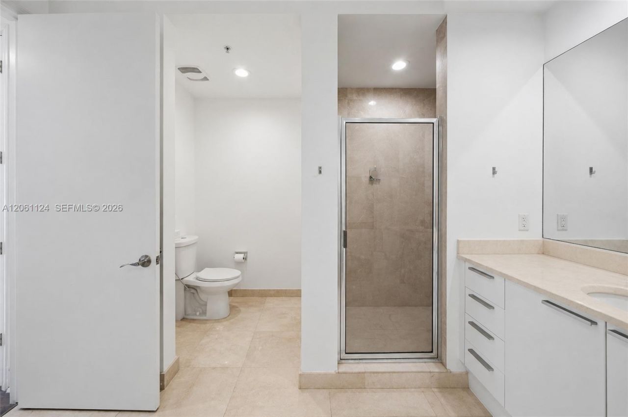 15051 Royal Oaks Ln, Unit 102, North Miami, FL 33181 Photo
