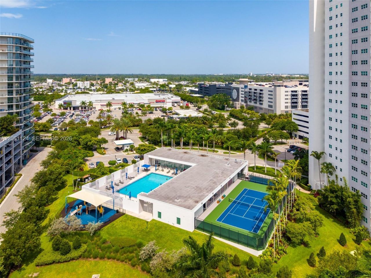 15051 Royal Oaks Ln, Unit 102, North Miami, FL 33181 Photo