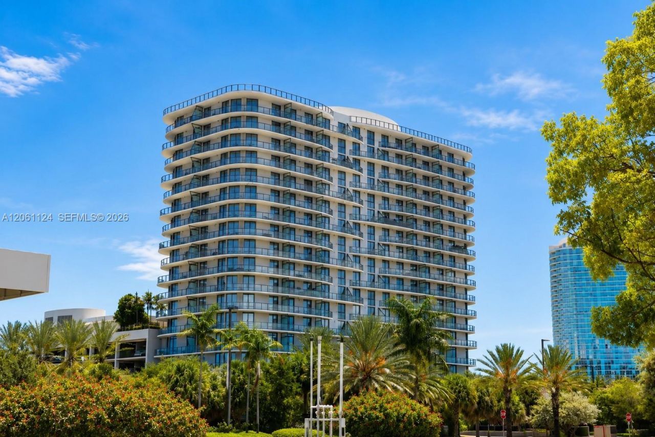 15051 Royal Oaks Ln, Unit 102, North Miami, FL 33181 Photo