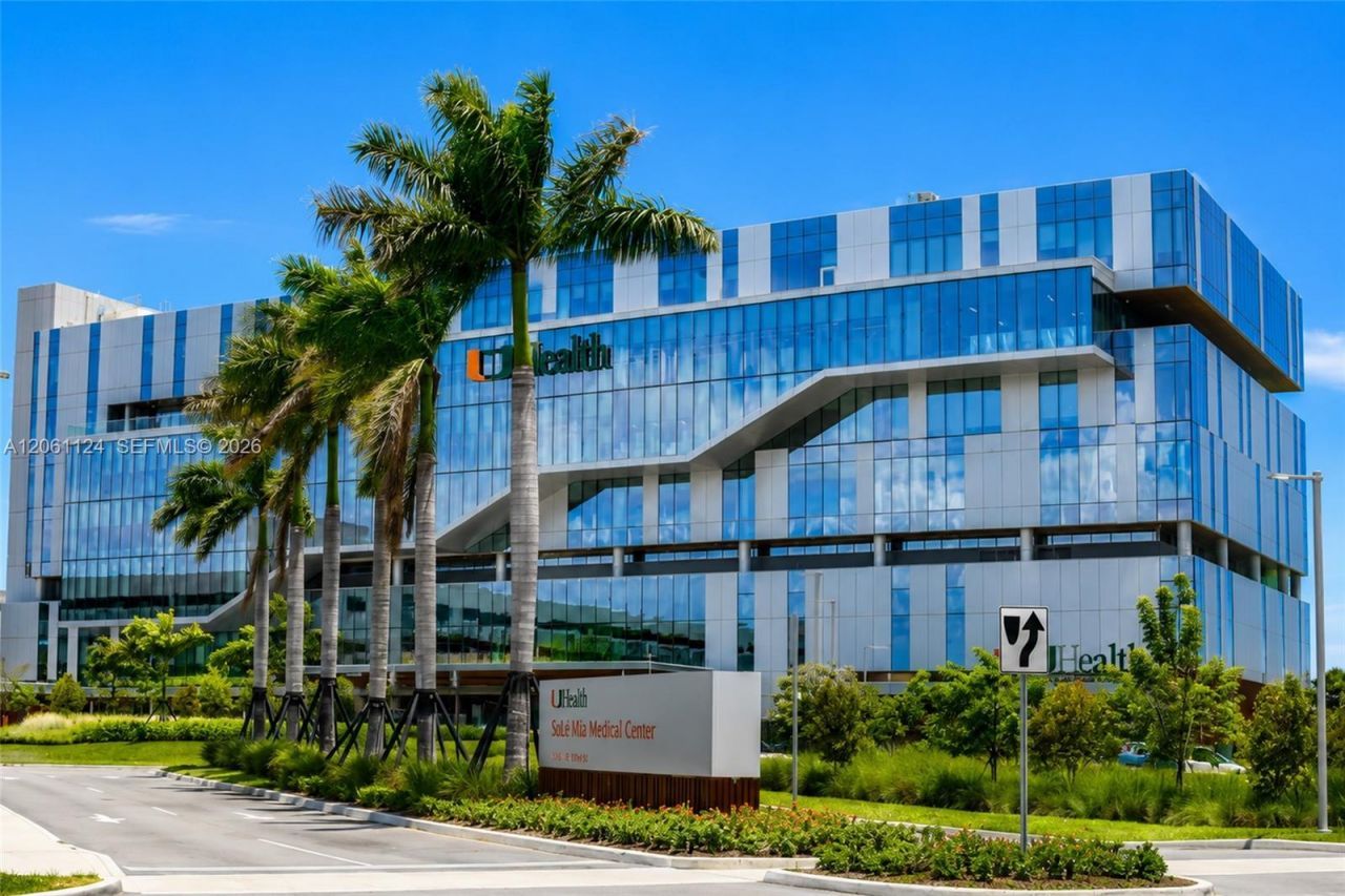15051 Royal Oaks Ln, Unit 102, North Miami, FL 33181 Photo