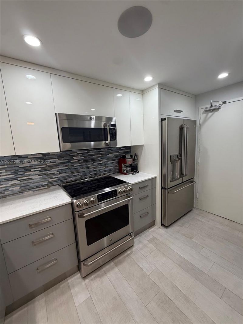 5555 Collins Ave, Unit 12C, Miami Beach, FL 33140 Photo
