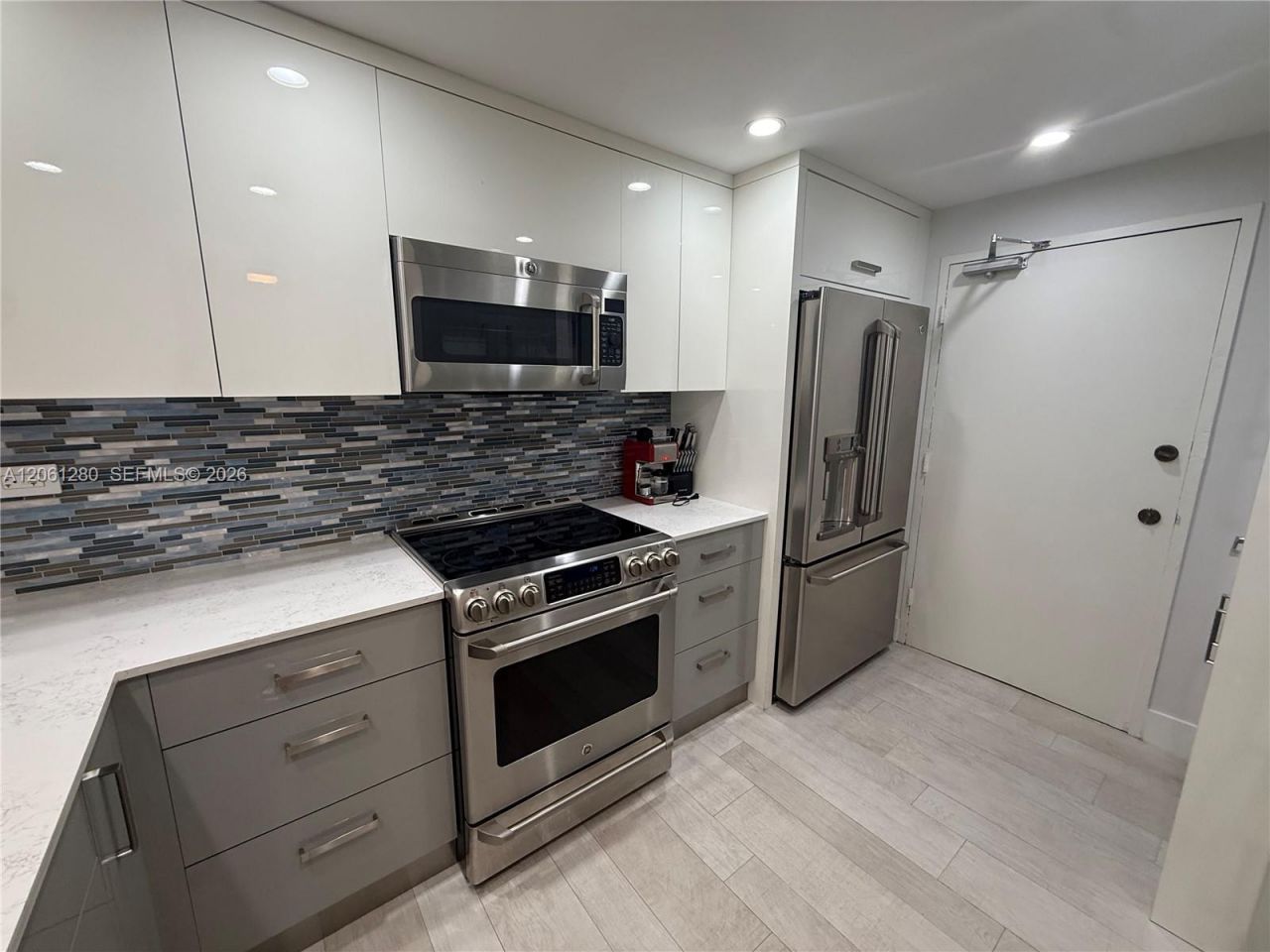 5555 Collins Ave, Unit 12C, Miami Beach, FL 33140 Photo