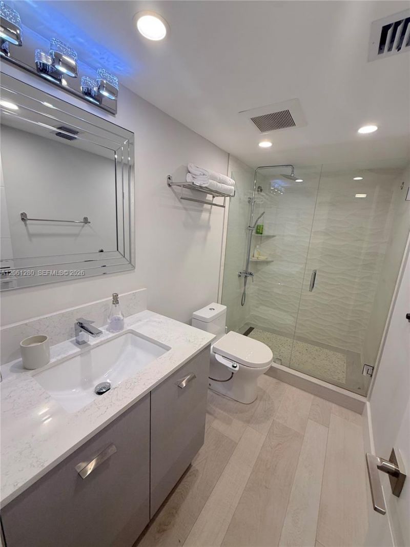 5555 Collins Ave, Unit 12C, Miami Beach, FL 33140 Photo