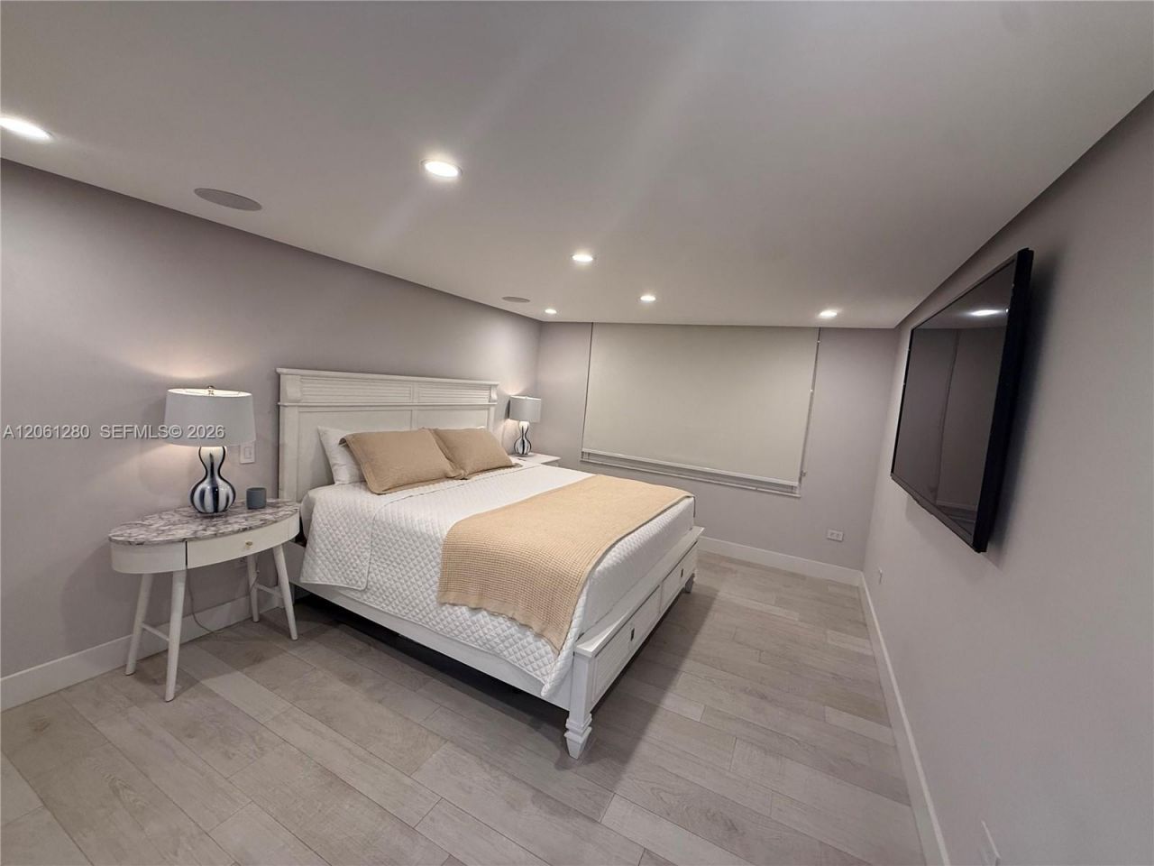 5555 Collins Ave, Unit 12C, Miami Beach, FL 33140 Photo