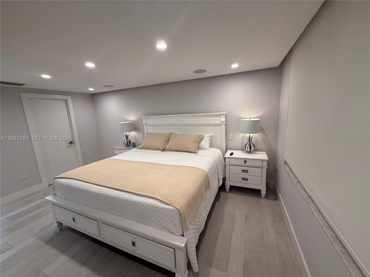 5555 Collins Ave, Unit 12C, Miami Beach, FL 33140 Photo