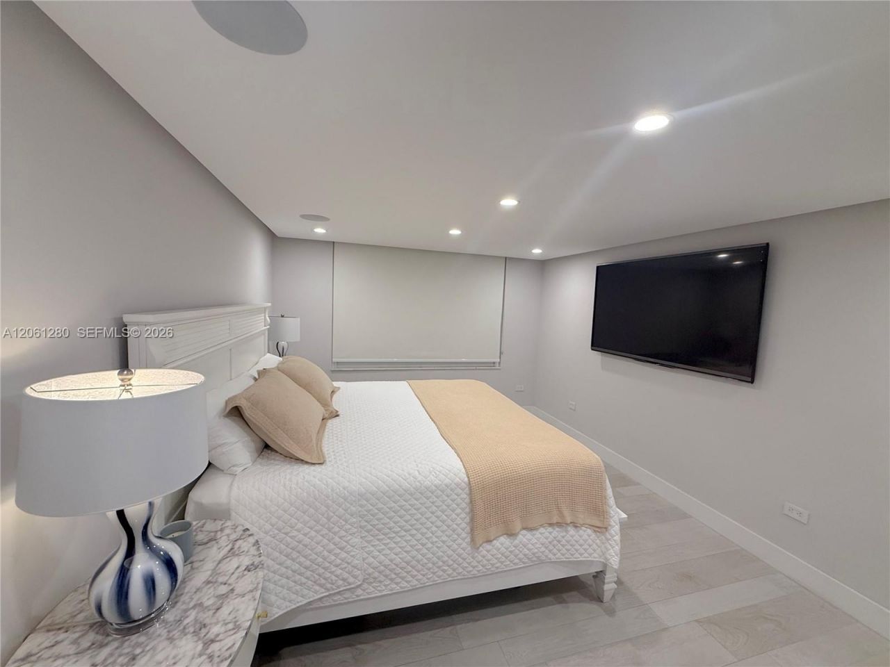5555 Collins Ave, Unit 12C, Miami Beach, FL 33140 Photo