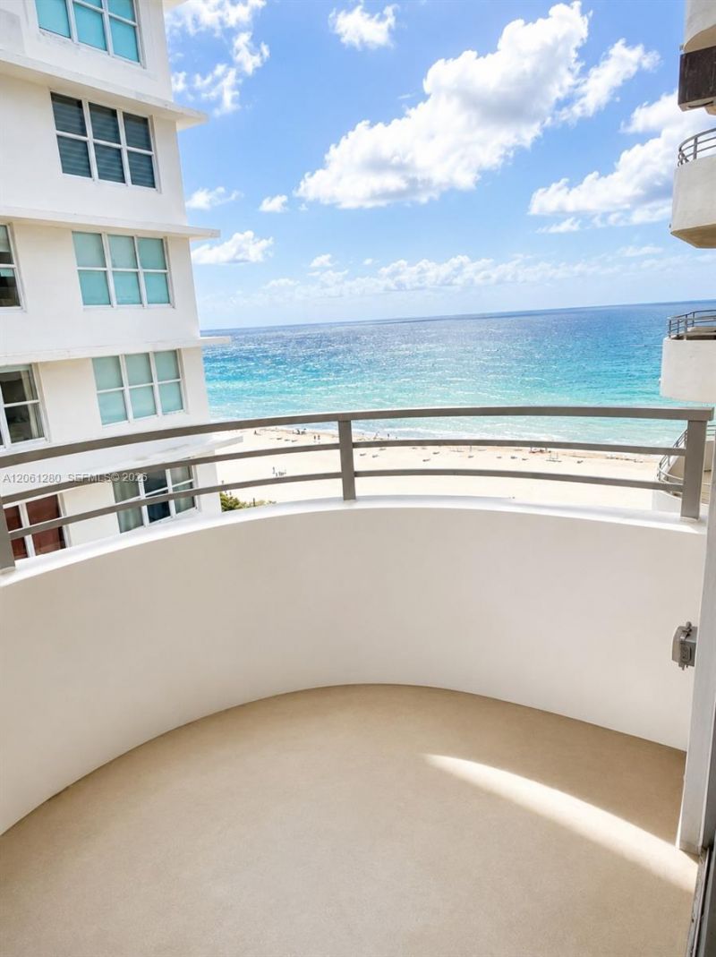 5555 Collins Ave, Unit 12C, Miami Beach, FL 33140 Photo