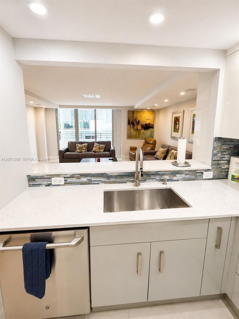 5555 Collins Ave, Unit 12C, Miami Beach, FL 33140 Photo
