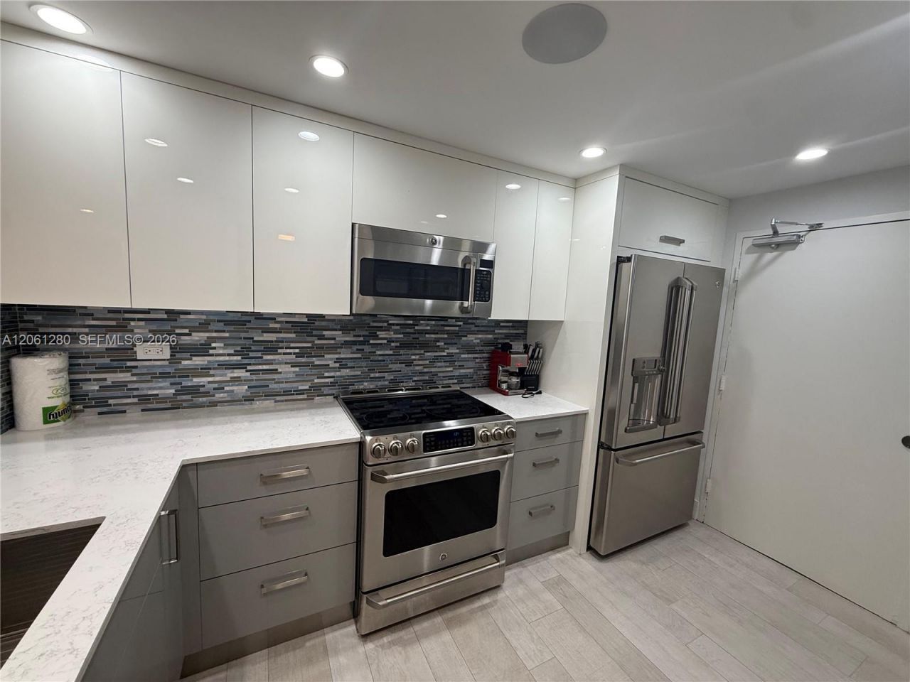 5555 Collins Ave, Unit 12C, Miami Beach, FL 33140 Photo