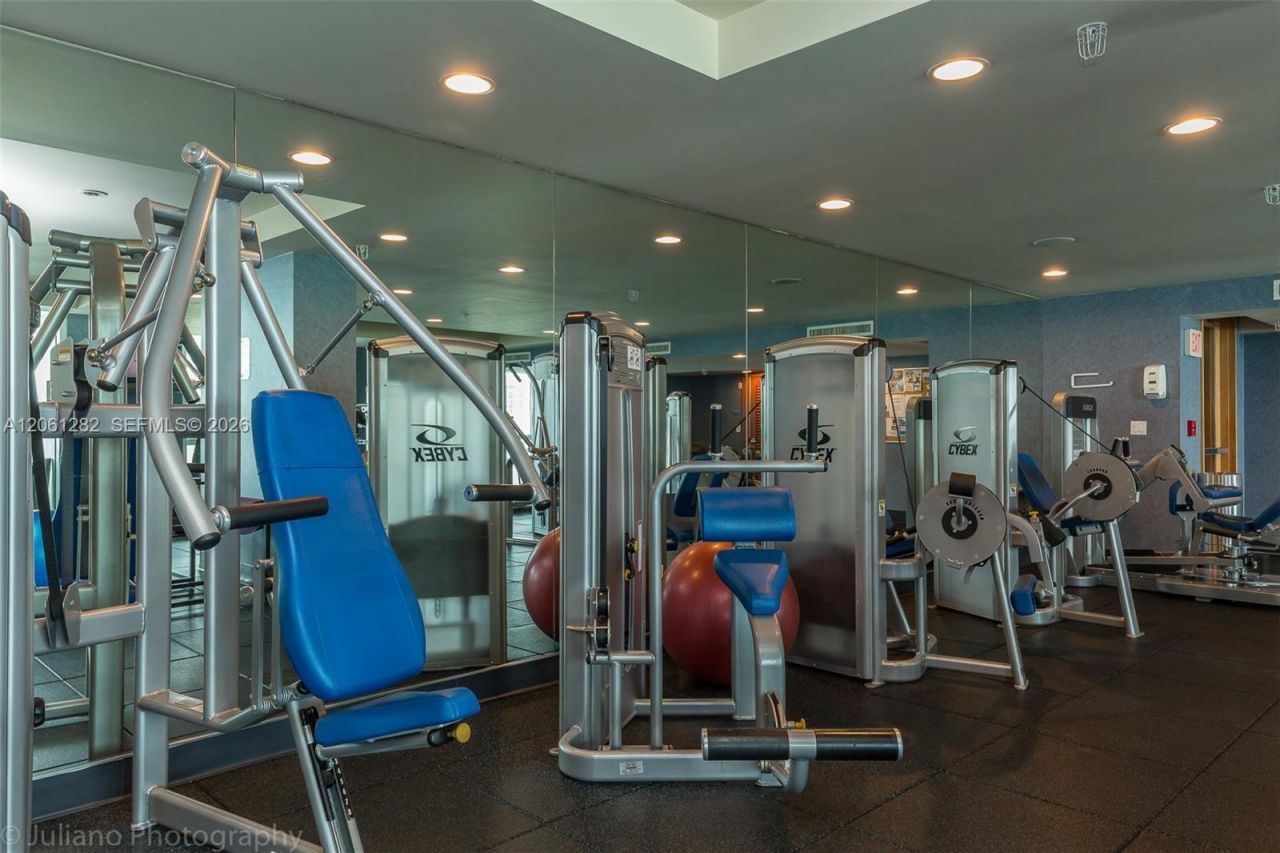 7900 Harbor Island Dr, Unit 706, North Bay Village, FL 33141 Photo