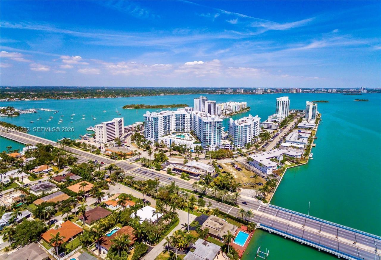 7900 Harbor Island Dr, Unit 706, North Bay Village, FL 33141 Photo