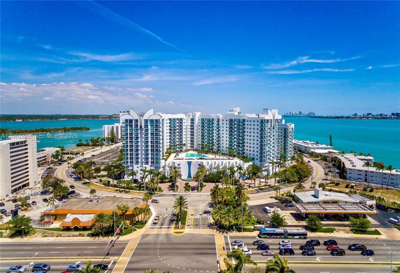 7900 Harbor Island Dr, Unit 706, North Bay Village, FL 33141 Photo