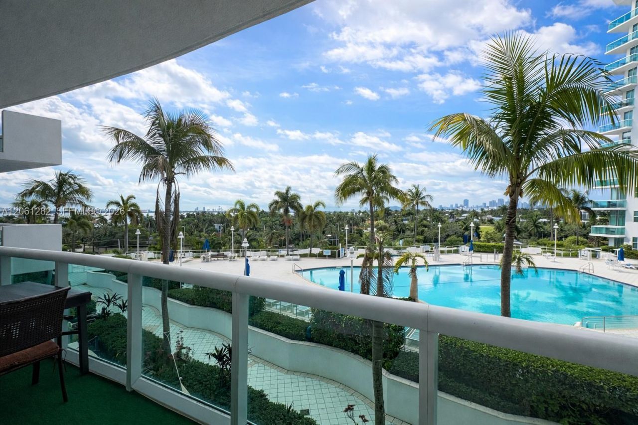 7900 Harbor Island Dr, Unit 706, North Bay Village, FL 33141 Photo