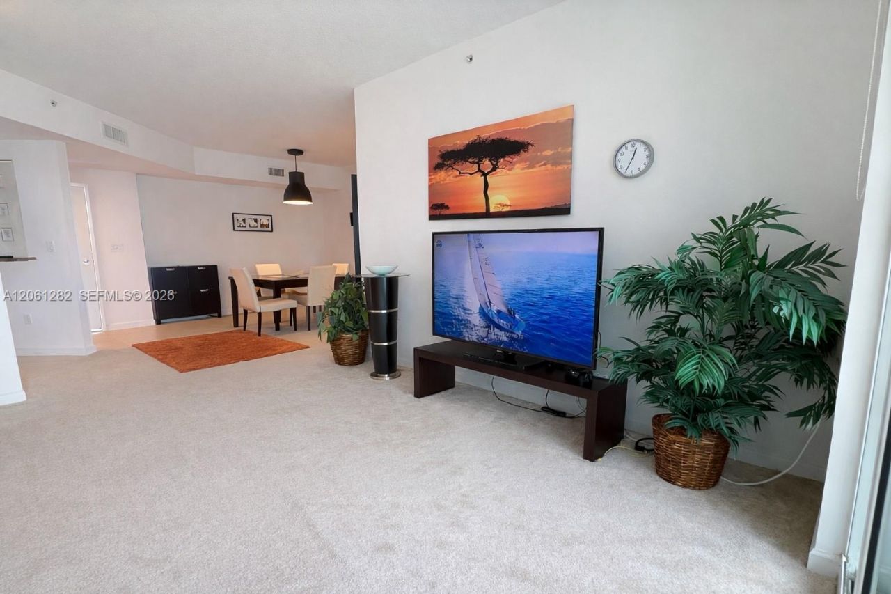 7900 Harbor Island Dr, Unit 706, North Bay Village, FL 33141 Photo