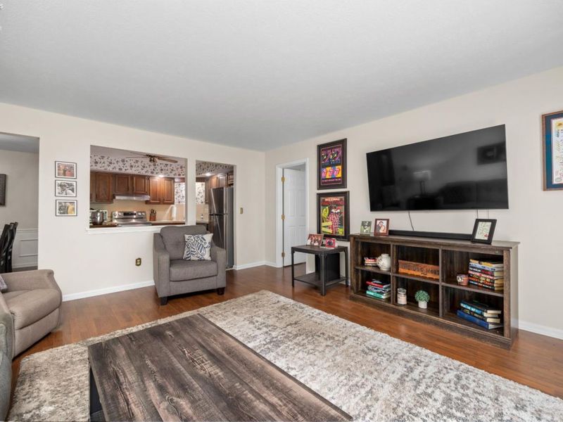 4704 Venice Heights Boulevard, Unit 216, Sandusky, OH 44870 Photo 13