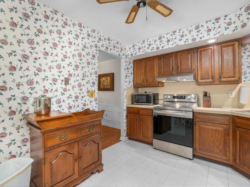 4704 Venice Heights Boulevard, Unit 216, Sandusky, OH 44870 Photo 18