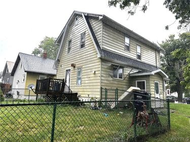 202 74th Street , Niagara Falls, NY 14304