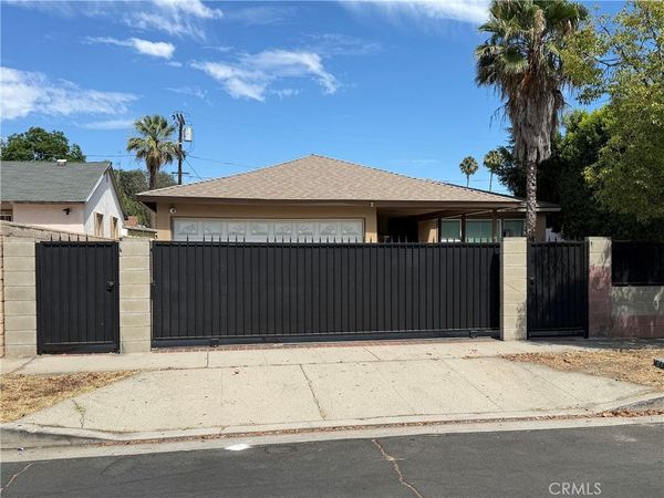 7112 Teesdale, Los Angeles, CA 91605
