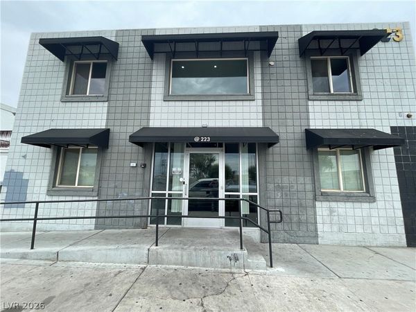 223 N 9th Street , Unit 206, Las Vegas, NV 89101