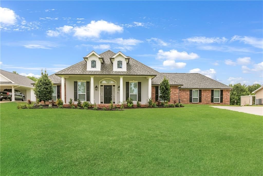 7739 BARATARIA Boulevard , Marrero, LA 70072