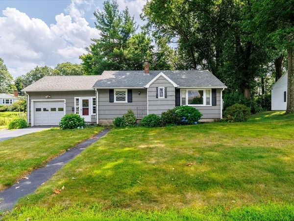 1 Melba Ave, Auburn, MA 01501