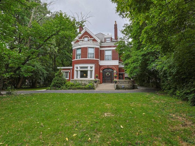445 Ludlow Avenue, Cincinnati, OH 45220 Photo 1